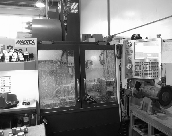 CNC6 B+W